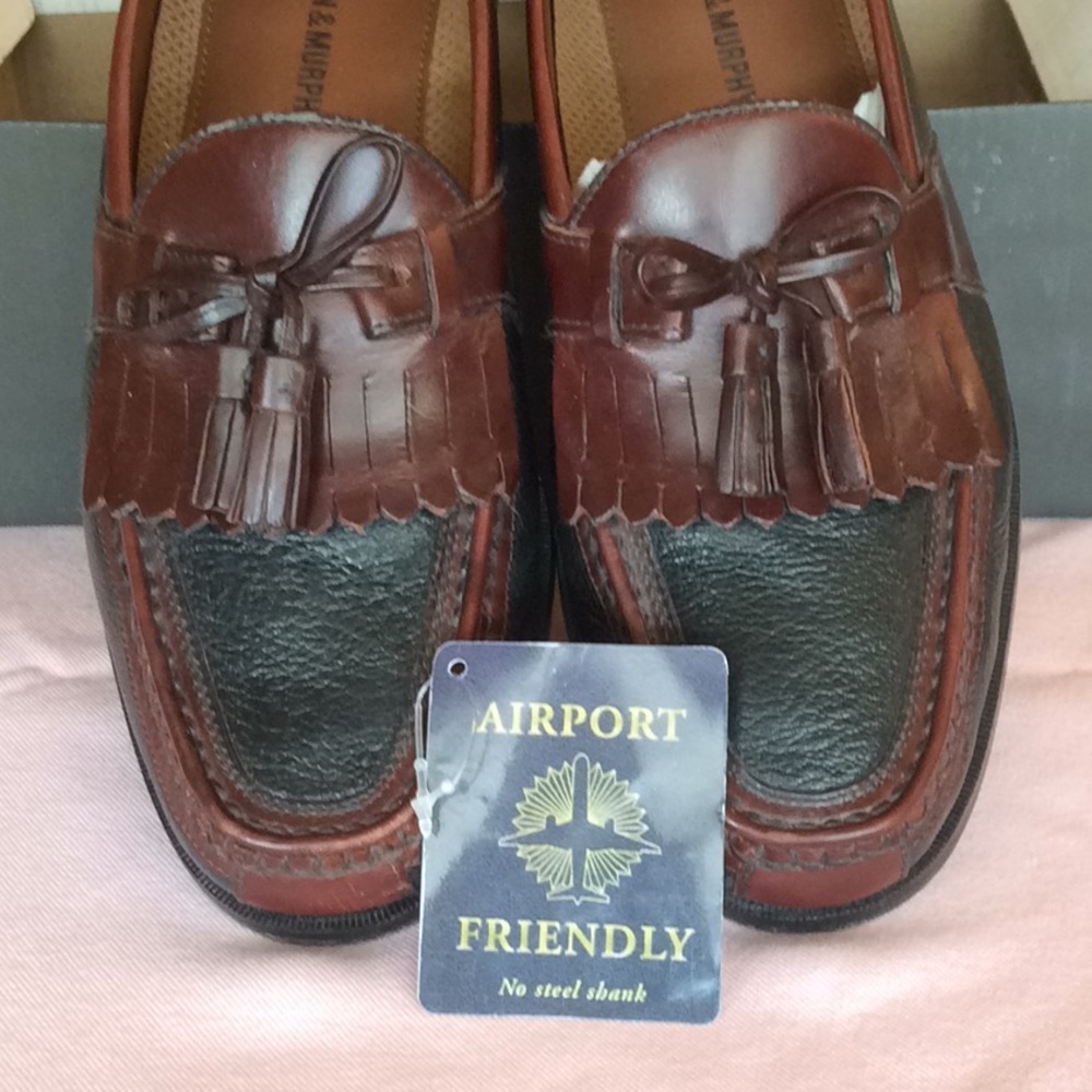 FINAL SALE PRICE Johnston & Murphy Slip On Loafers 9D